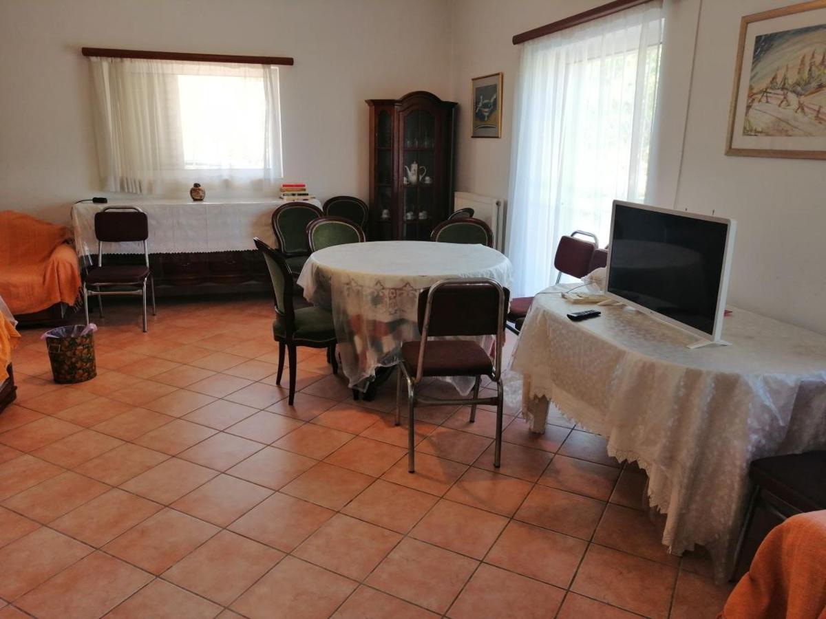 Appartamento Costasfarmhouse, Pallini, Near Athens Airport Esterno foto