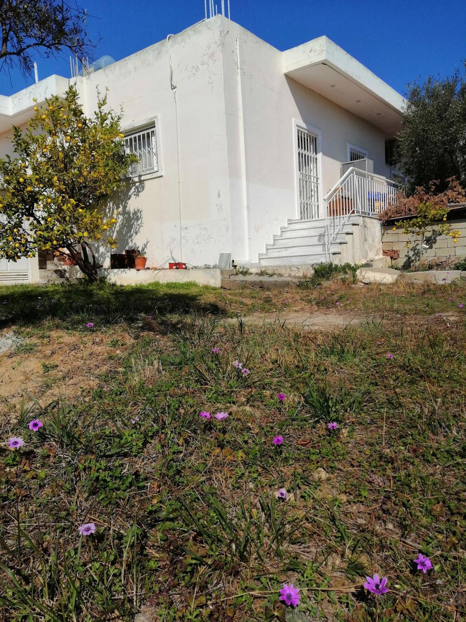 Appartamento Costasfarmhouse, Pallini, Near Athens Airport Esterno foto